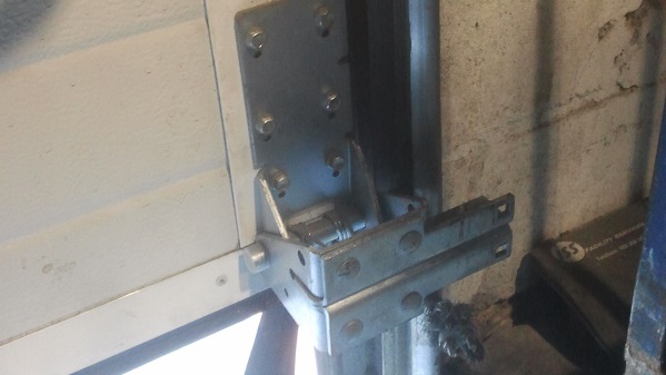 Sustituir cable de puerta de garaje